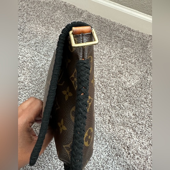 Louis Vuitton Musette Tango w/stitched leather - Picture 3 of 14